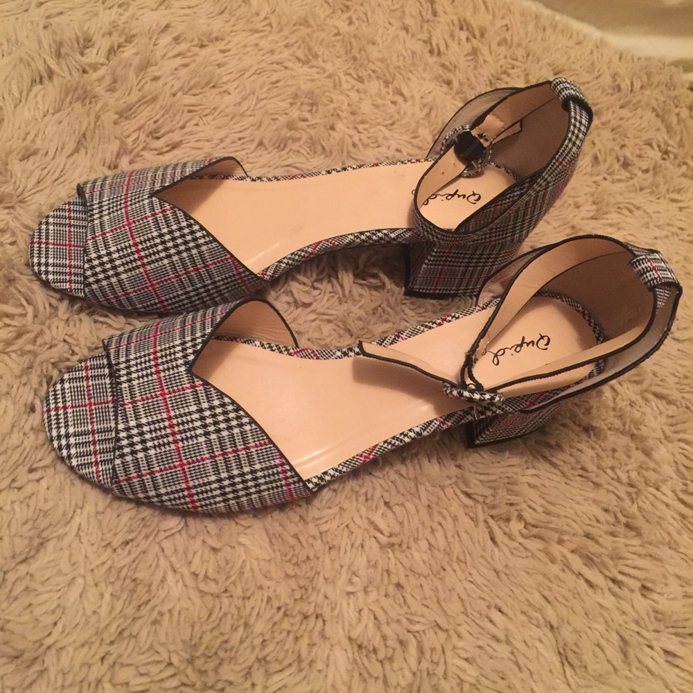 ❤️ DollzKill Kitten Heels ❤️